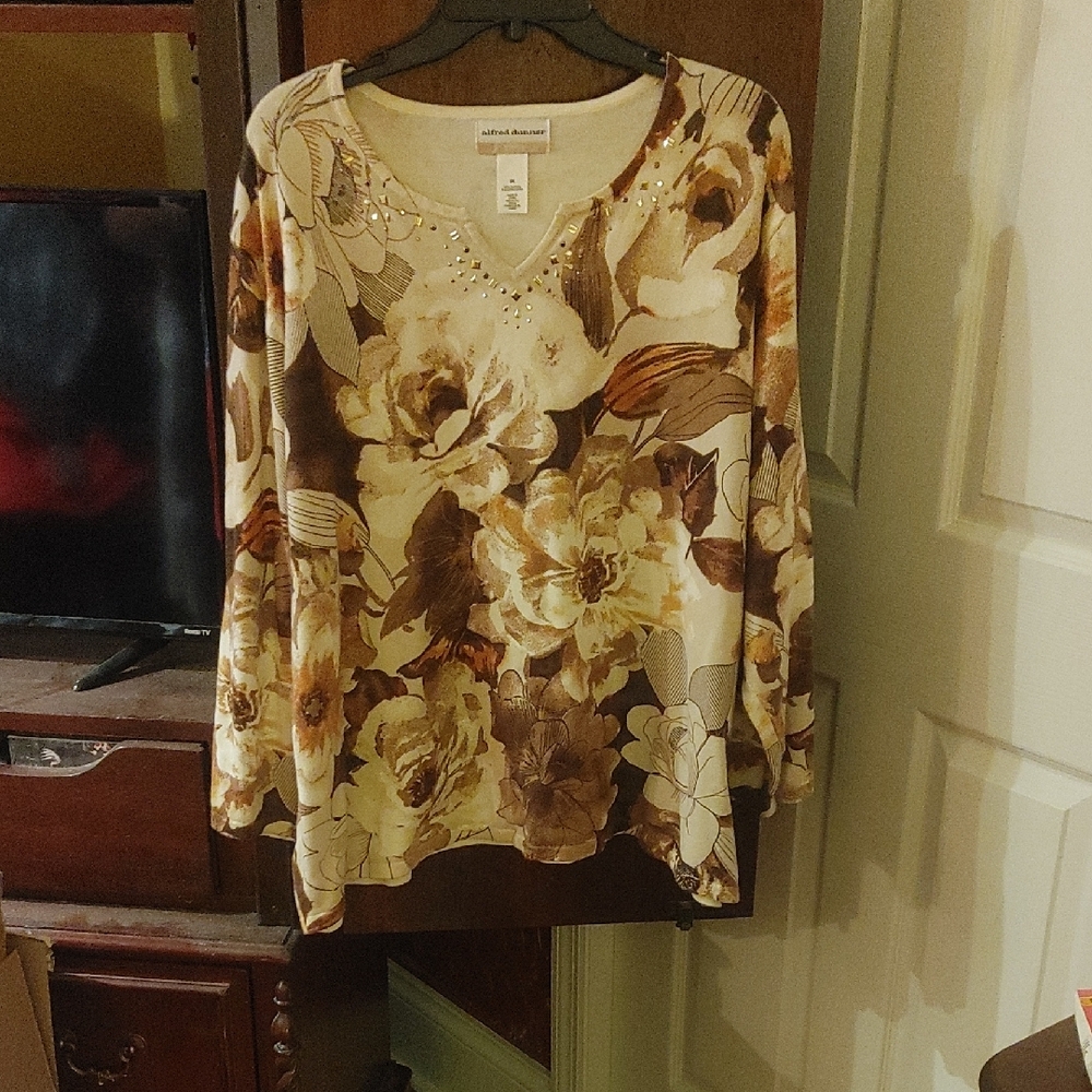 Alfred Dunner Cream and Brown Floral V-Neck Sweater